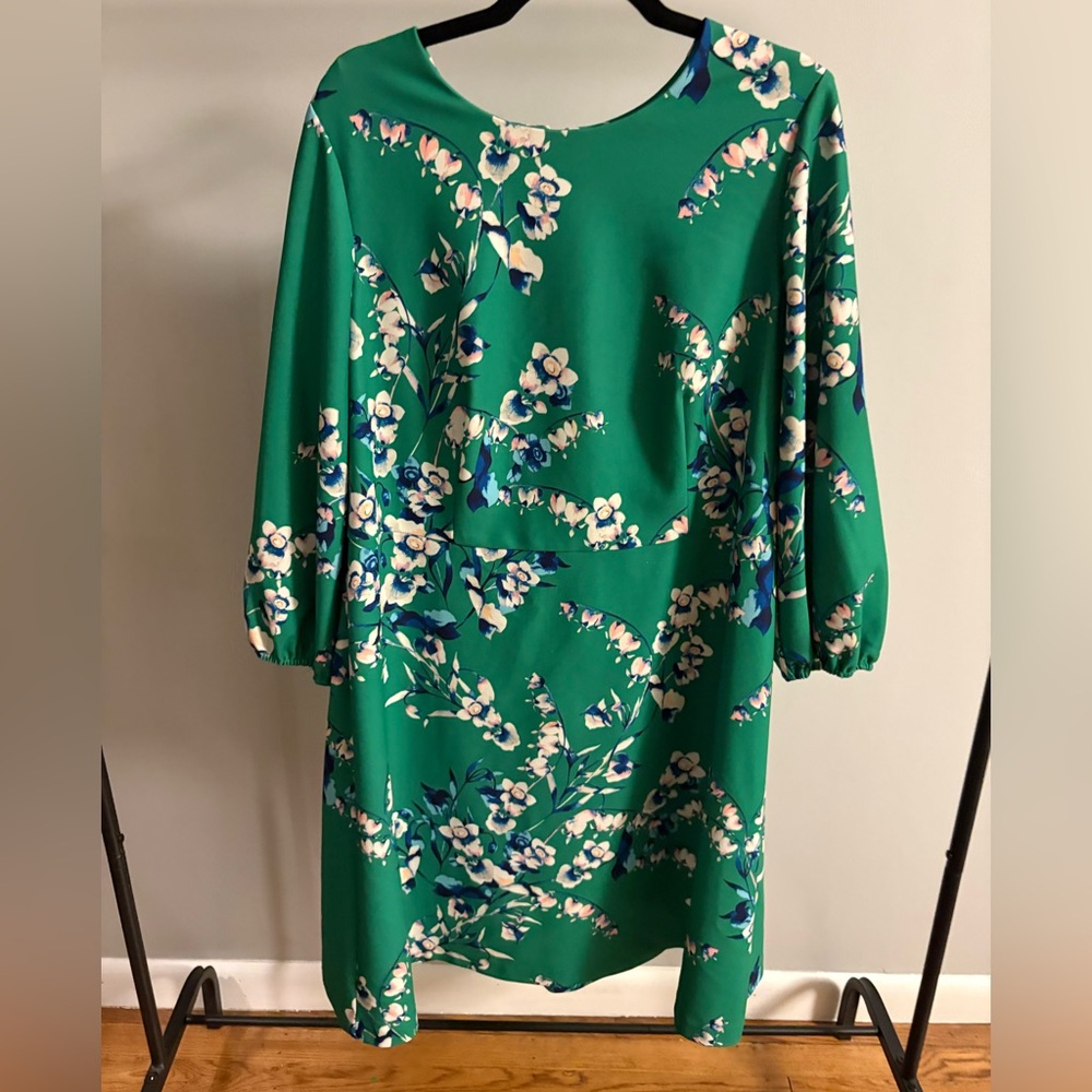 Eliza J Green Floral Long Sleeve Shift Dress